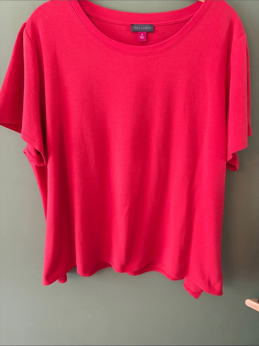 Vince Camuto Red short  Sleeve Crewneck Tee